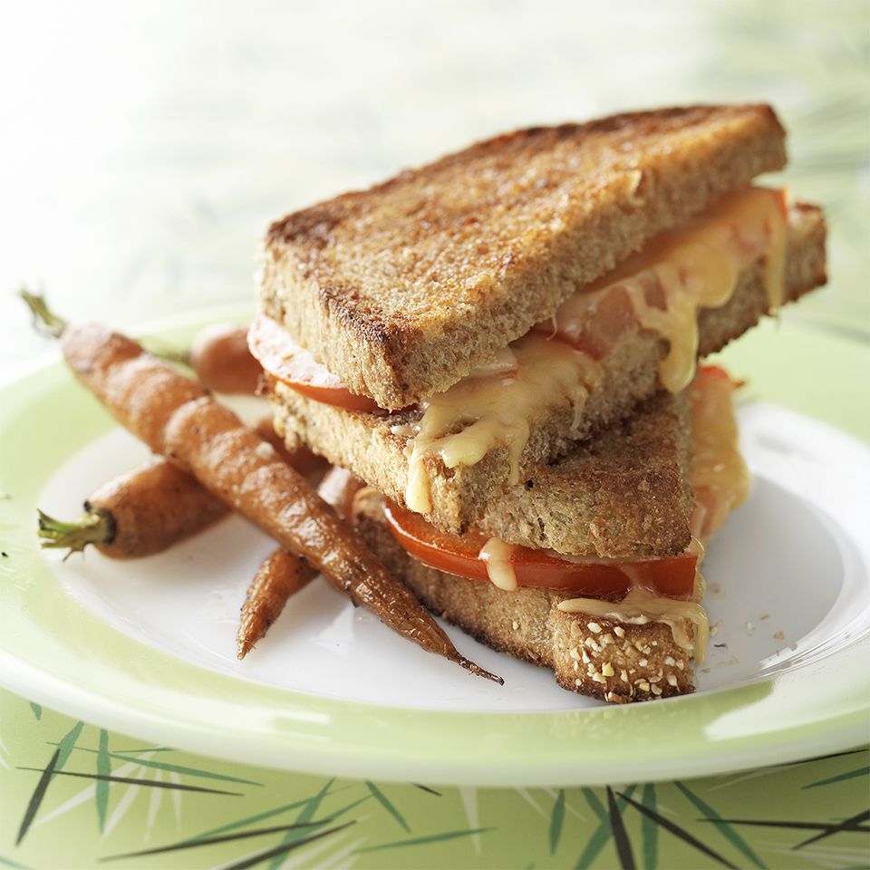 Grilled Cheese and Tomato Sandwich