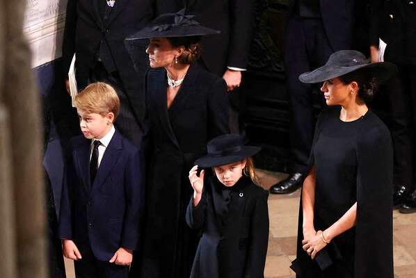 Kate Middleton Arrives with Prince George and Princess Charlotte to Queen's Funeral at Westminster Abbey