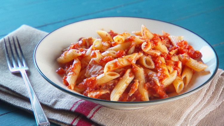 Ziektecijfers Gebeurt convergentie Tuna Tomato Pasta | Martha Stewart