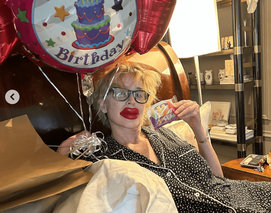 ¿Qué se hizo Sharon Stone? La actriz luce nuevo look en su cumpleaños