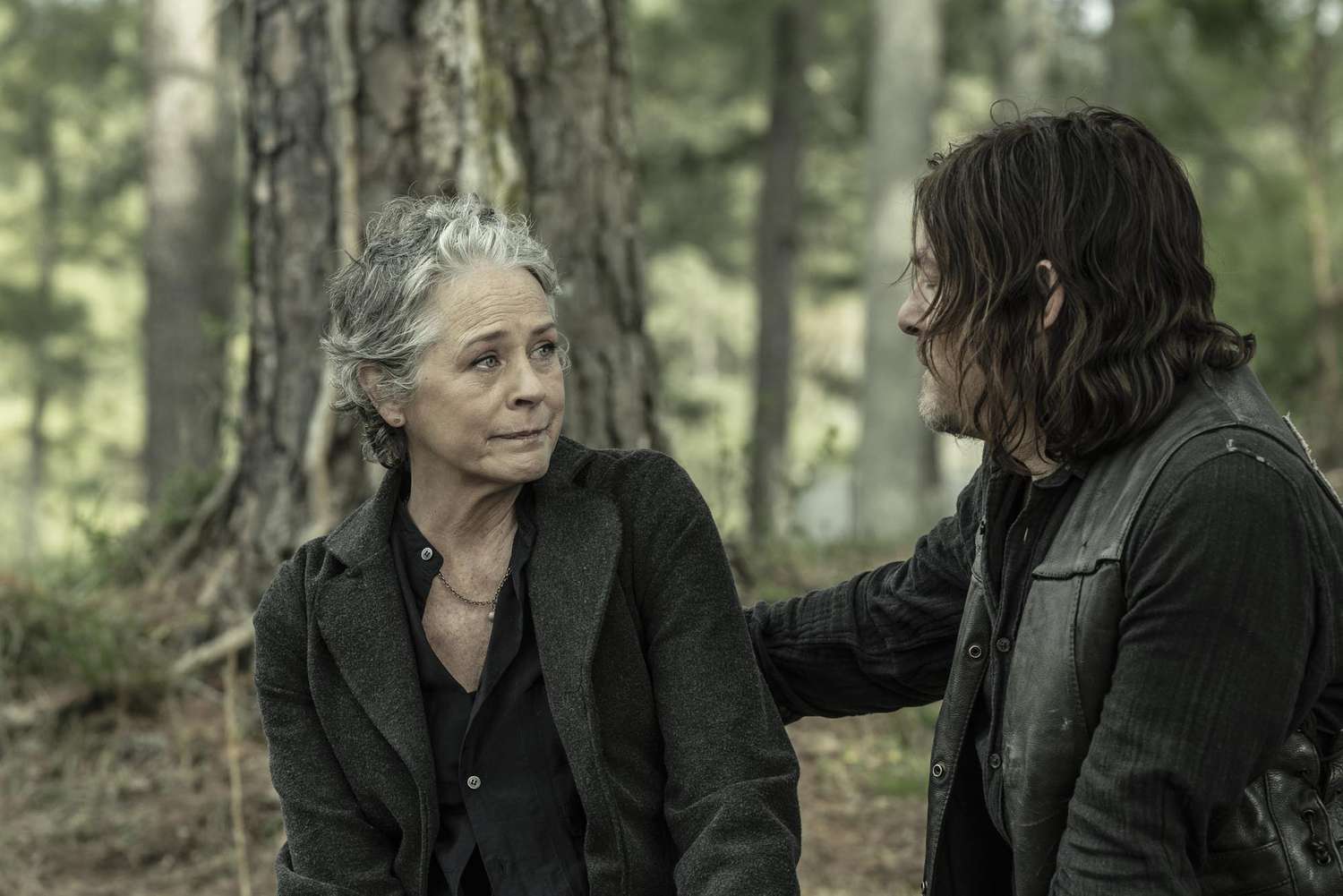 'The Walking Dead' series finale burning questions answered - Entertainment Weekly News