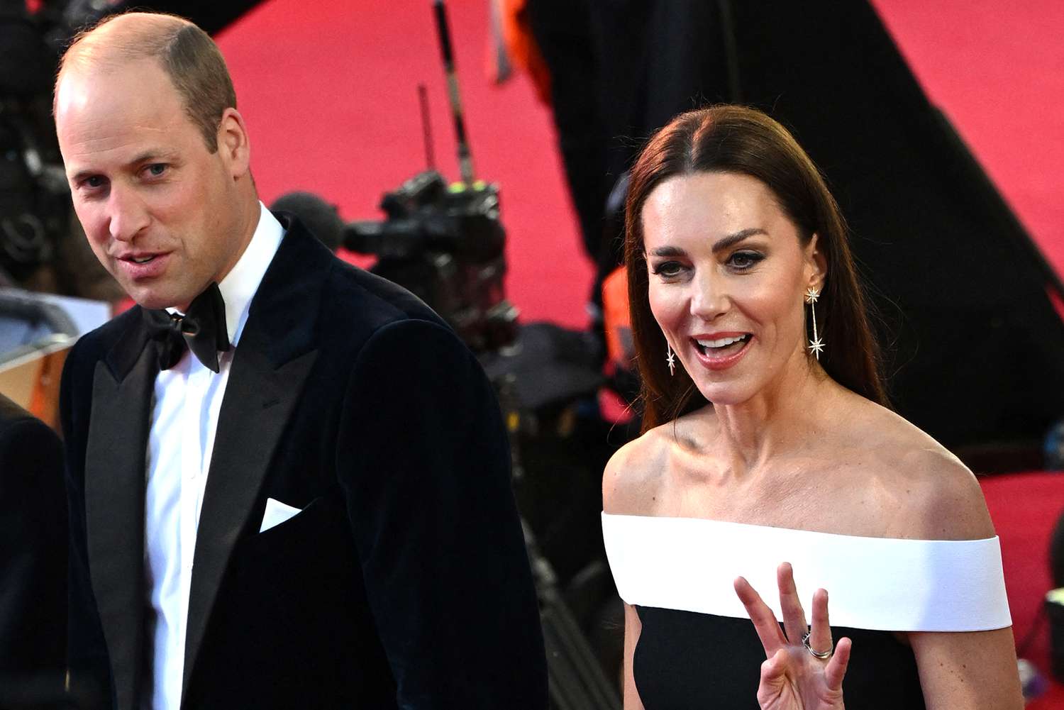 Kate Middleton Wore a Bardot Dress to the ‘Top Gun’ Premiere