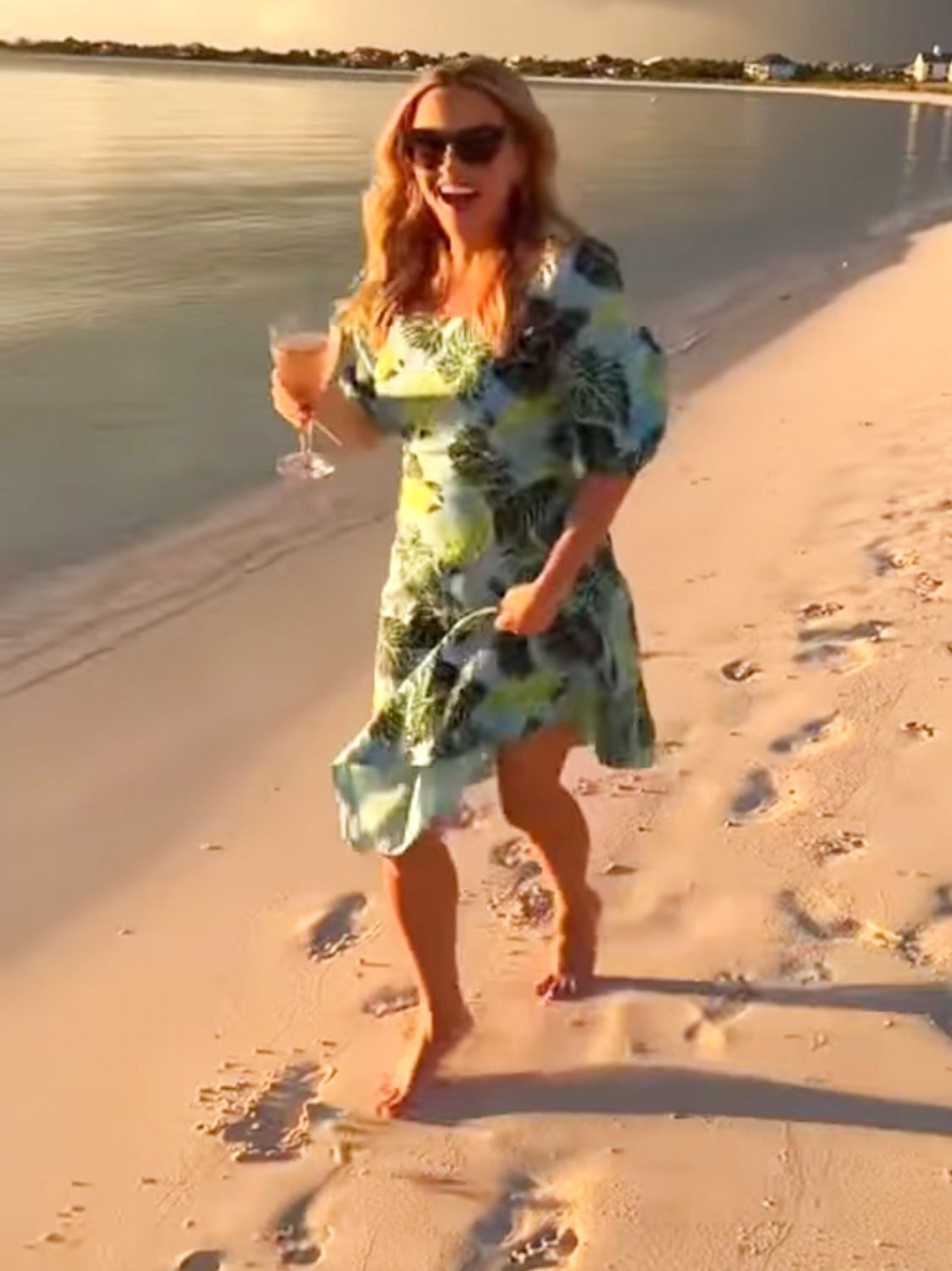 Reese Witherspoon Just Wore a Tropical Dress on the Beach