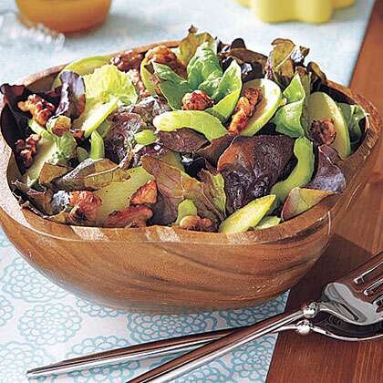 Mixed Green Salad with Walnuts