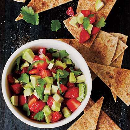 strawberry salsa with cinnamon chips