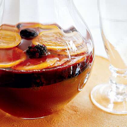 Creating The Perfect Pitcher Of Sangria - WineDom