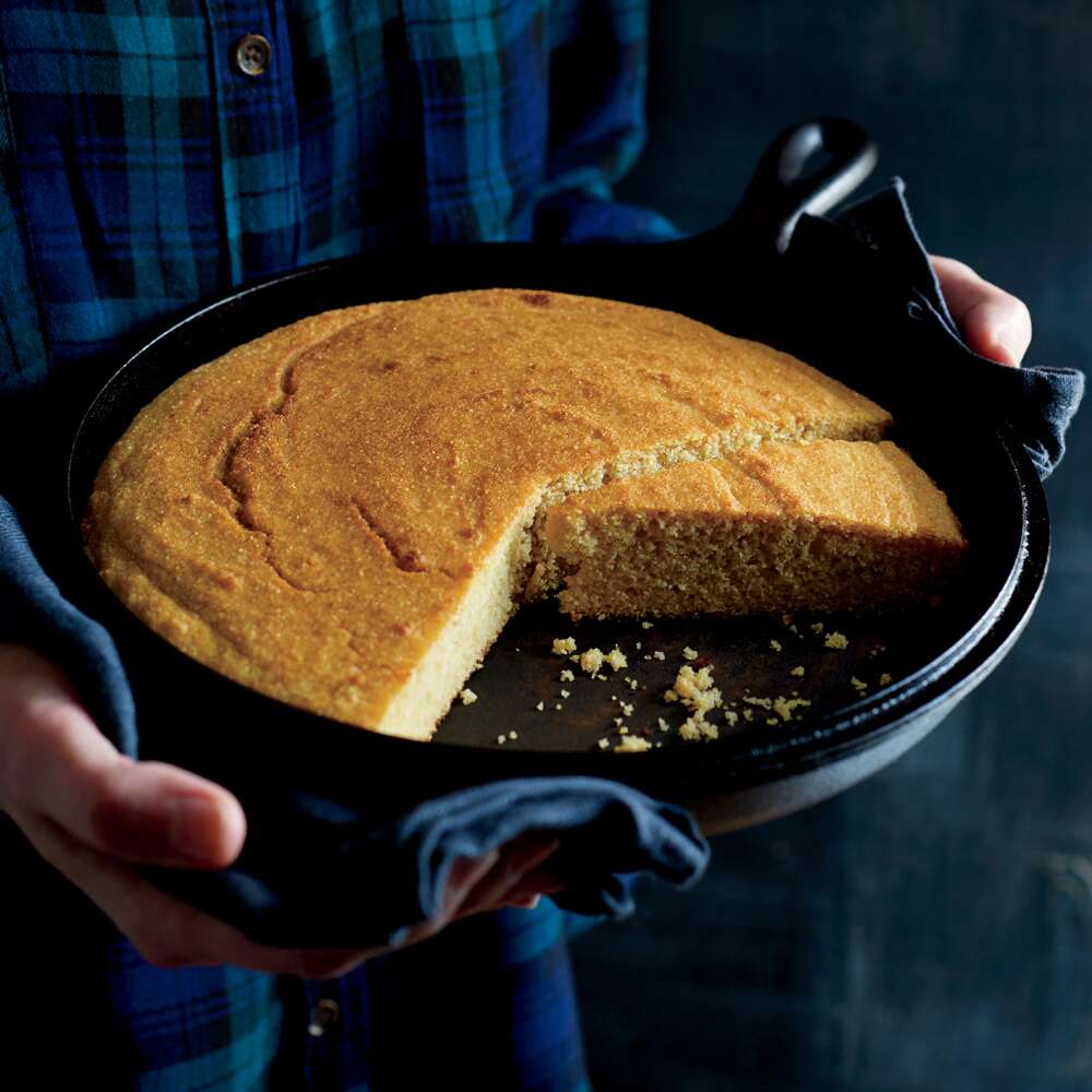 Southern Skillet Cornbread - A Pinch of Healthy