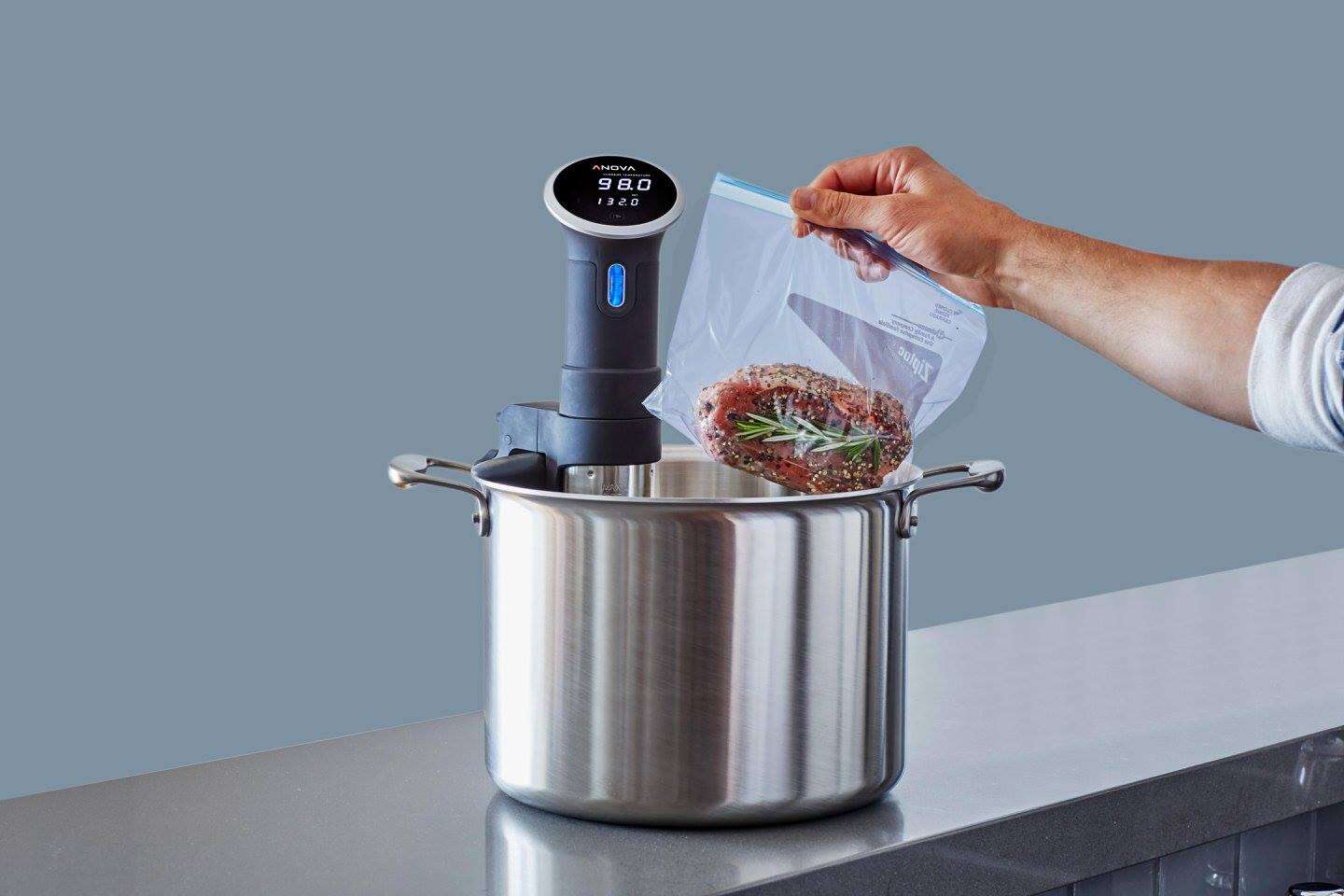 What Containers Should You Use to Cook Sous Vide?