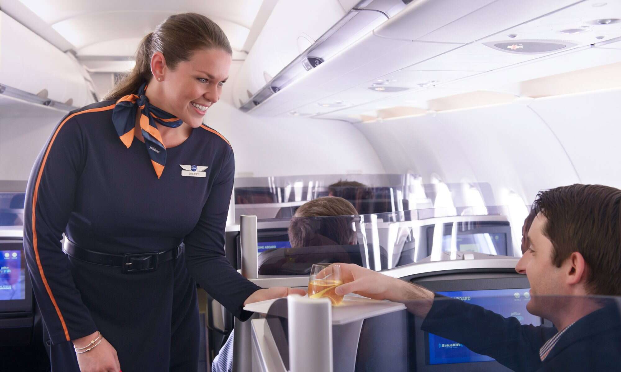 Crew Juice: 6 Best Flight Attendant Inflight Cocktail Recipes