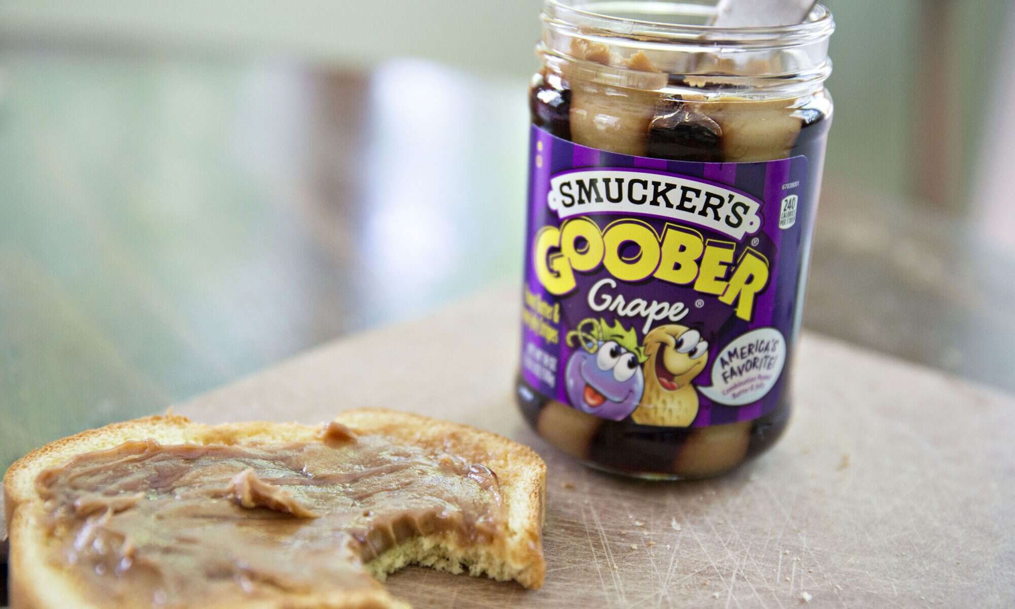 Smucker's Peanut Butter & Grape Jelly Stripes