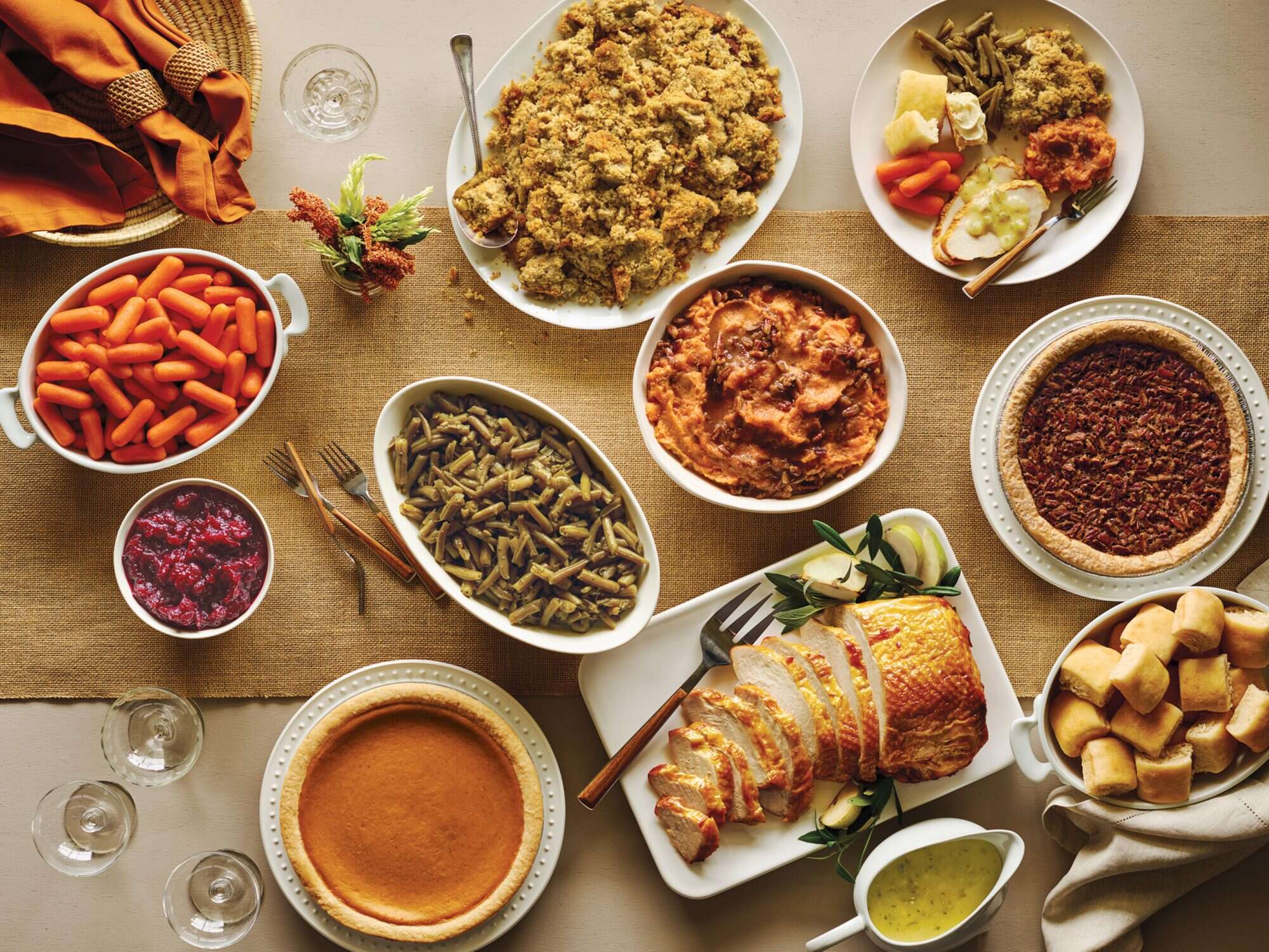 5 Places You Can Pick Up Ready-Made Thanksgiving Dinner