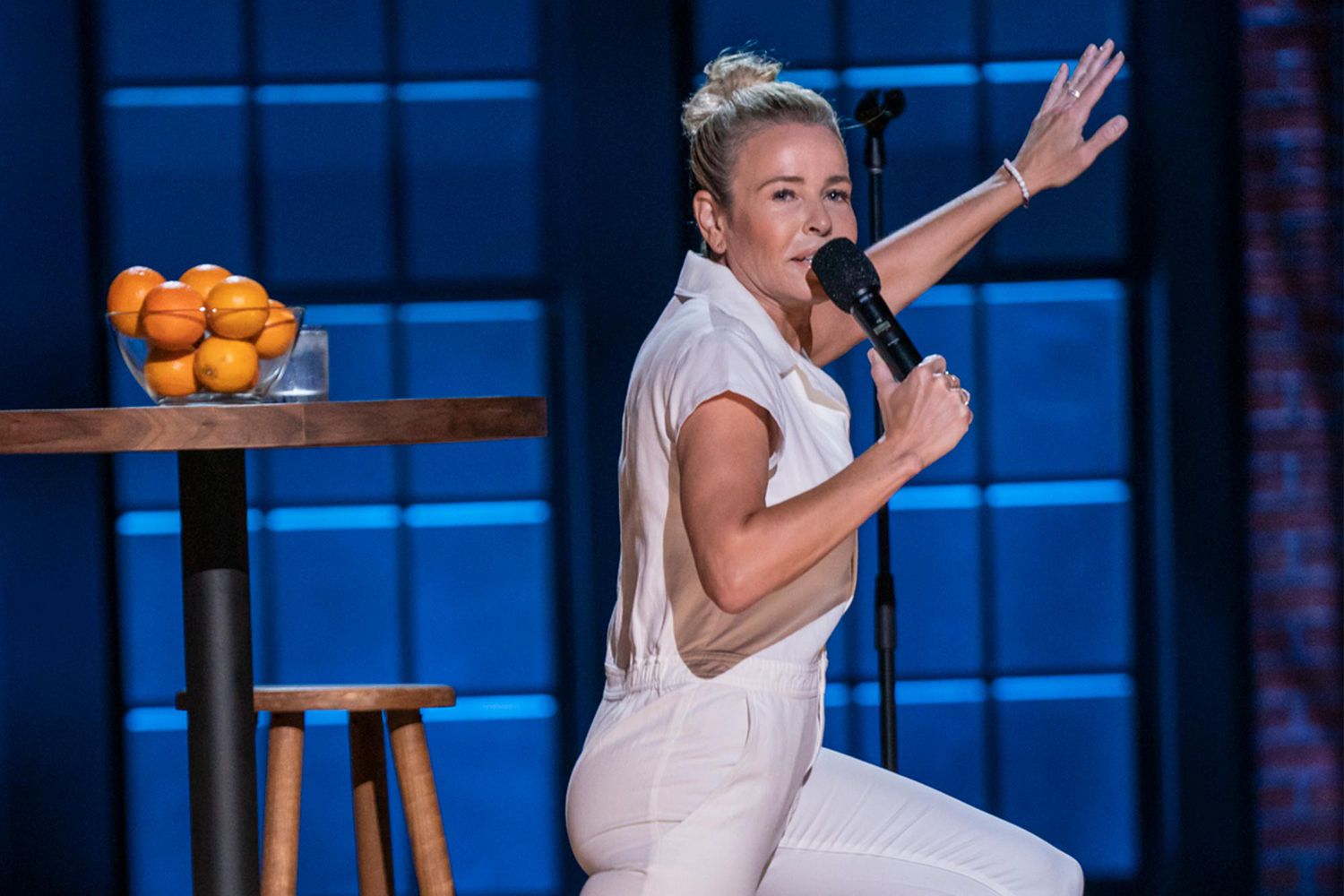 Chelsea Handler 2020 - Chelsea Handler On Hbo Max Special Evolution Brother S Death Ew Com / Handler responded by twisting herself in knots to explain how the president is not responsible for the pardons and commutations that only he.