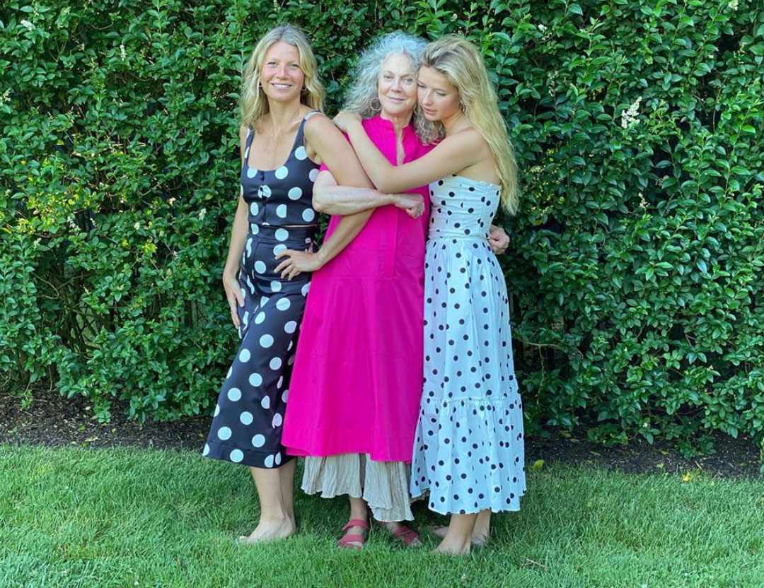 3 Generations! Gwyneth Paltrow Looks Radiant with Mother Blythe Danner and Daughter Apple Martin - Yahoo Entertainment