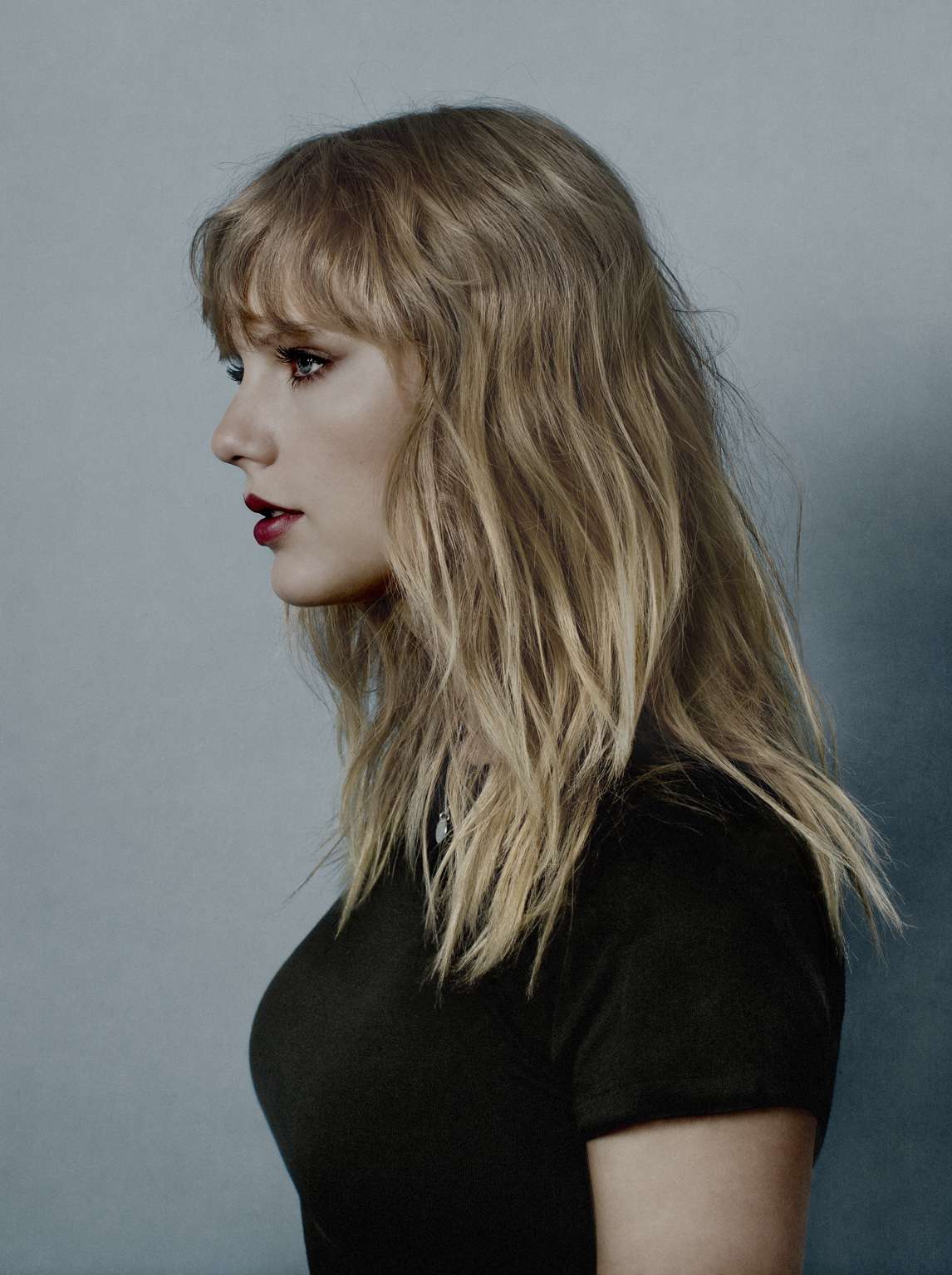 The Exact  Supplements That Taylor Swift Takes to Feel Less Anxious