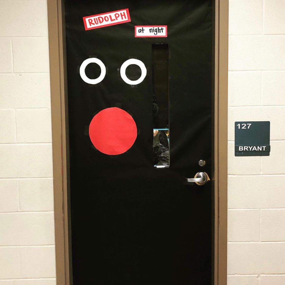 19 Cute Christmas Classroom Doors To Welcome The Holidays In Southern Living