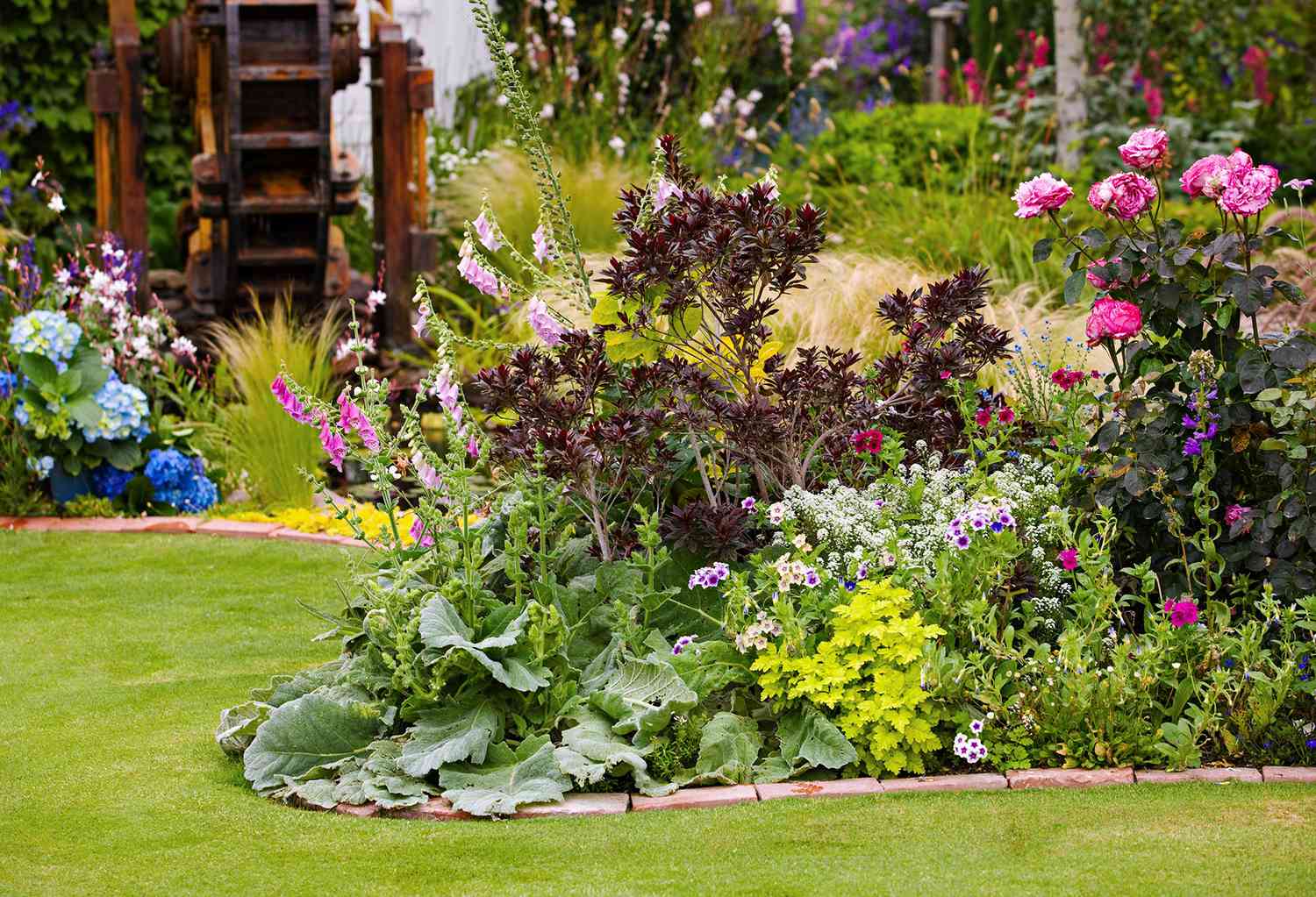 Using Landscape Edging Better Homes Gardens