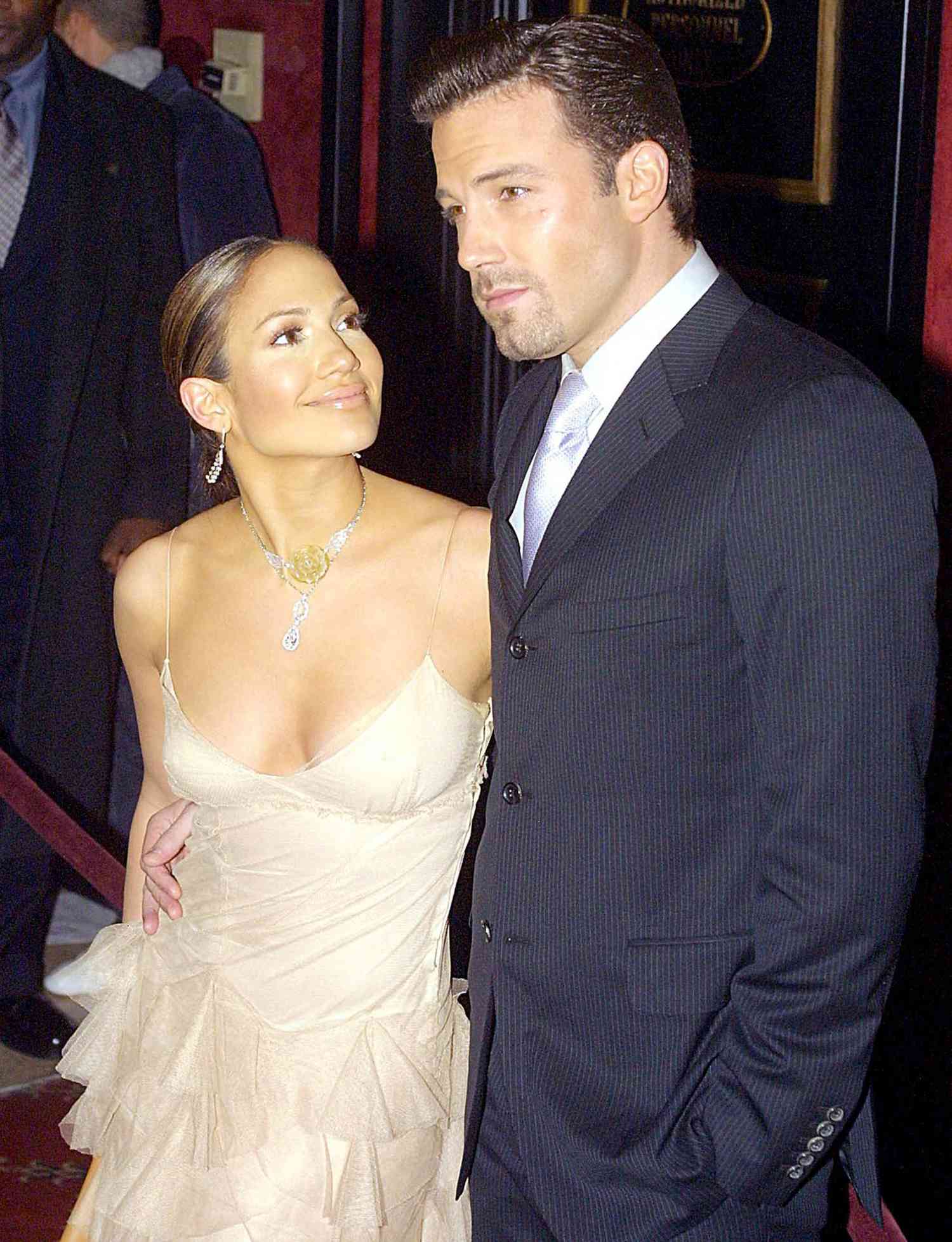 Jennifer Lopez and Ben Affleck Are Talking About Their Future: Source |  PEOPLE.com