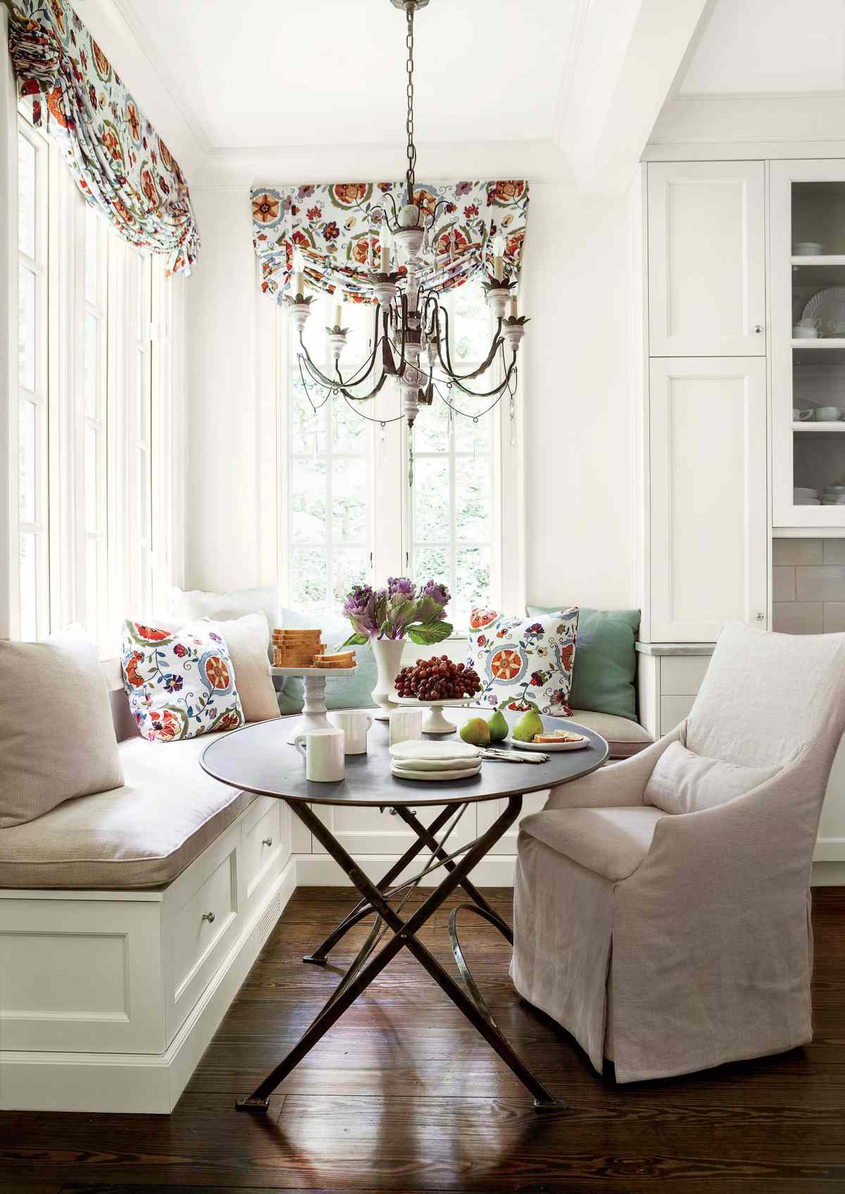 Kitchen Banquette Seating Is Trending For 2019 Southern Living