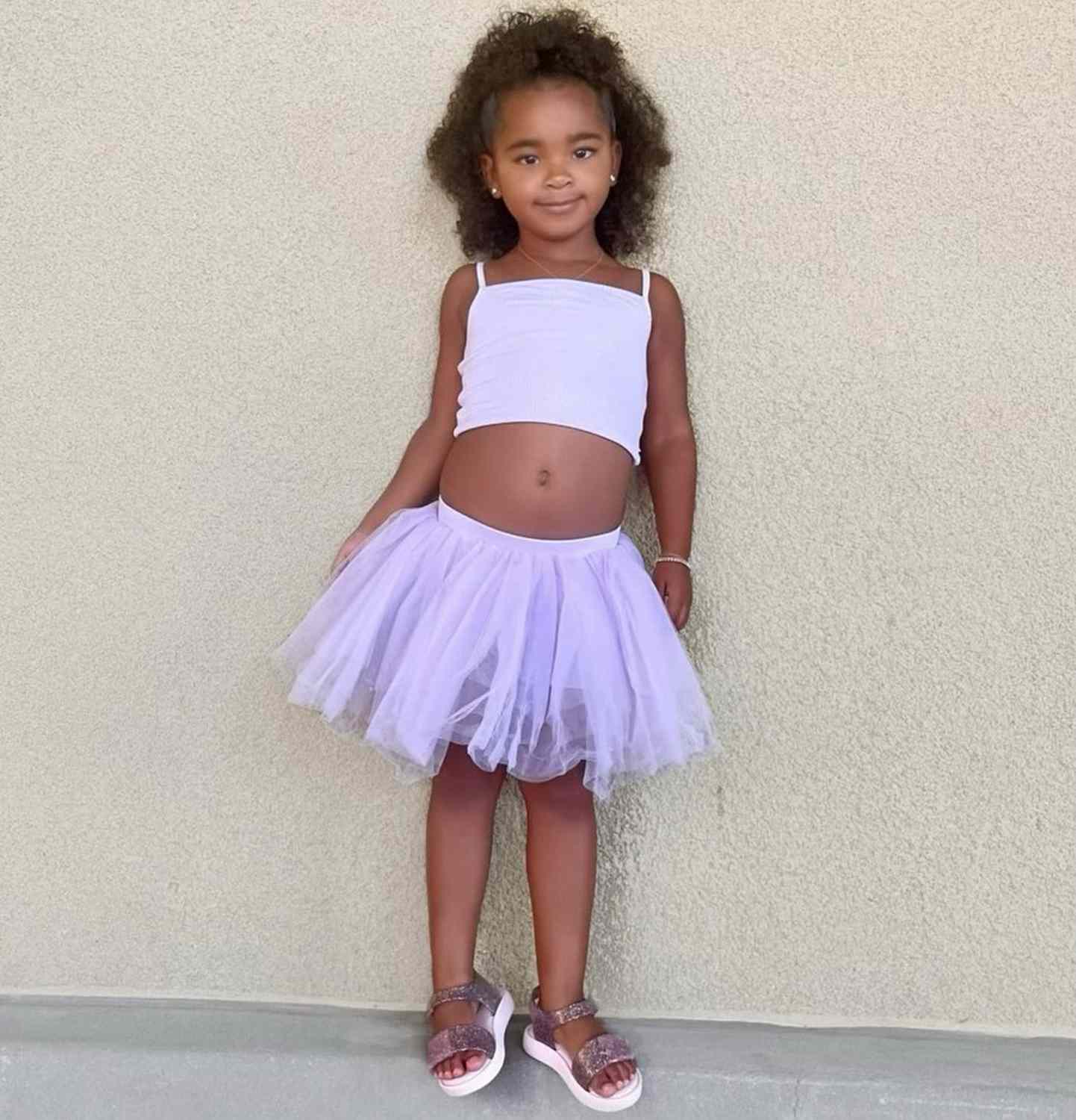 KhloÃ© Kardashian Shares Adorable Pic of True Dressed as a Little Ballerina in a Purple Tutu - Yahoo Entertainment