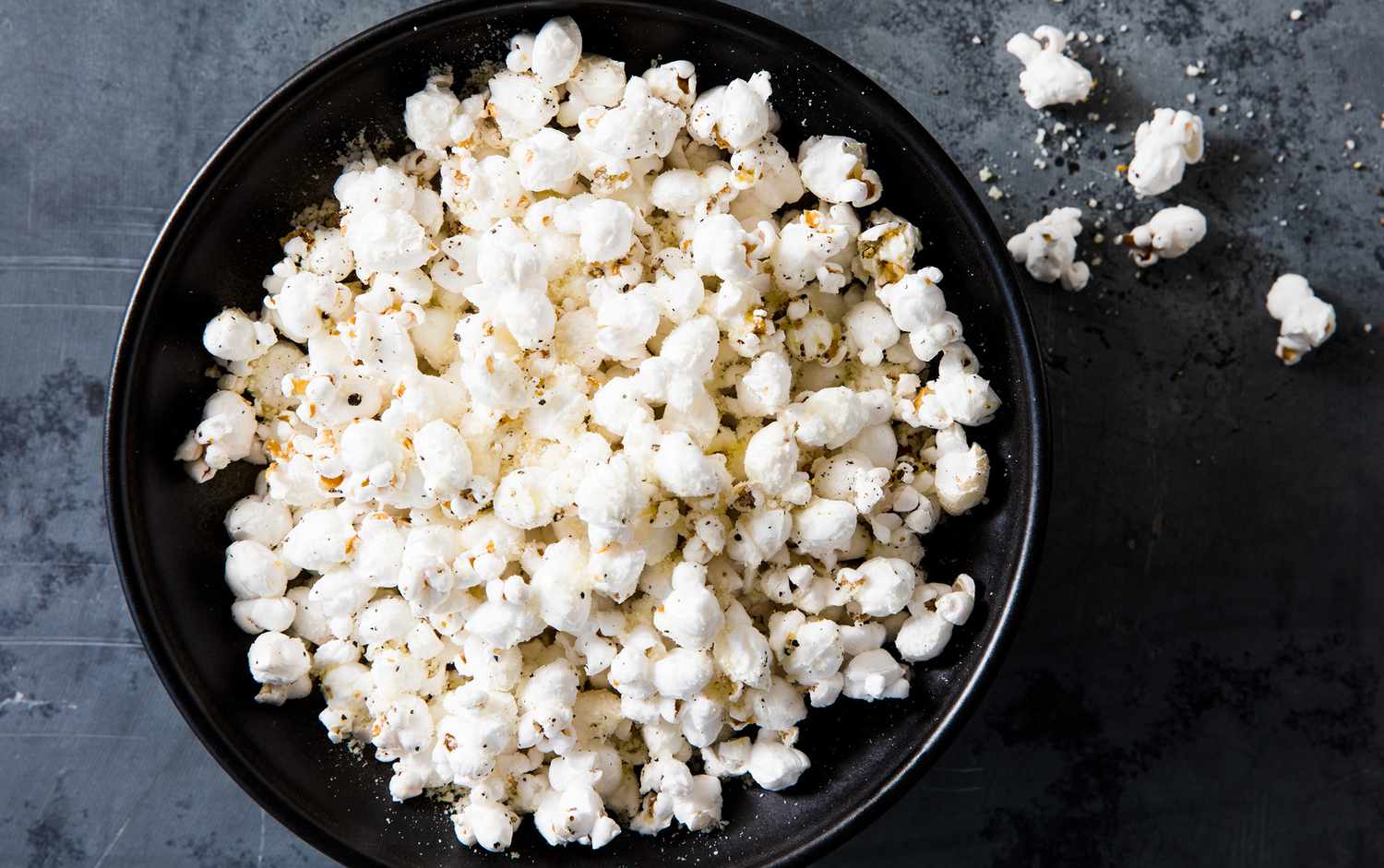 Does Preheating Your Microwave for Popcorn Actually Work? | Better Homes &  Gardens