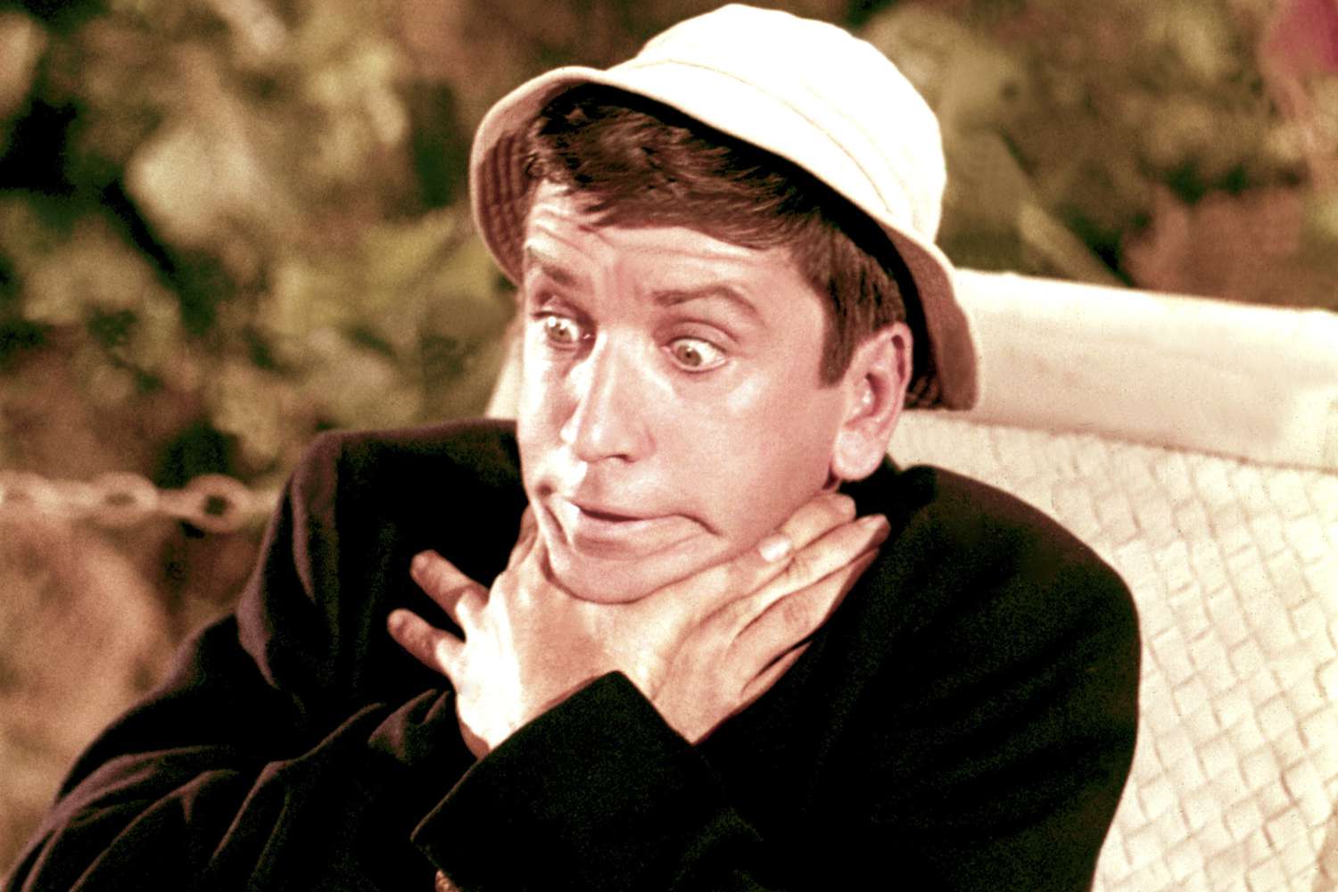 Billionaire accused of tormenting neighbor with 'Gilligan's Island' theme song - Entertainment Weekly