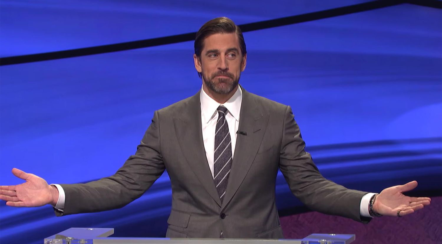 Jeopardy! host Aaron Rodgers responds to a failed Green Bay Packers cl... image