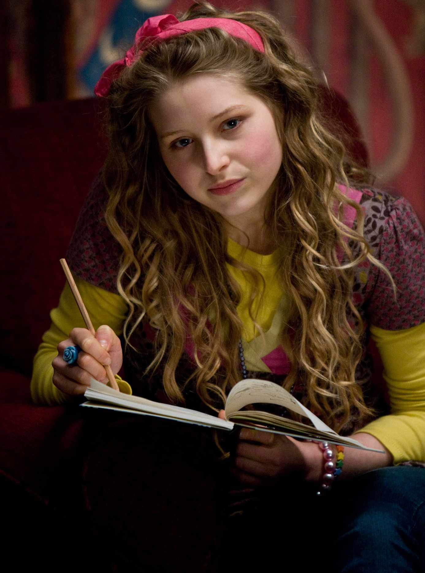 Jessie Cave - Yjfqavlprdquxm - She replaced jennifer smith who was