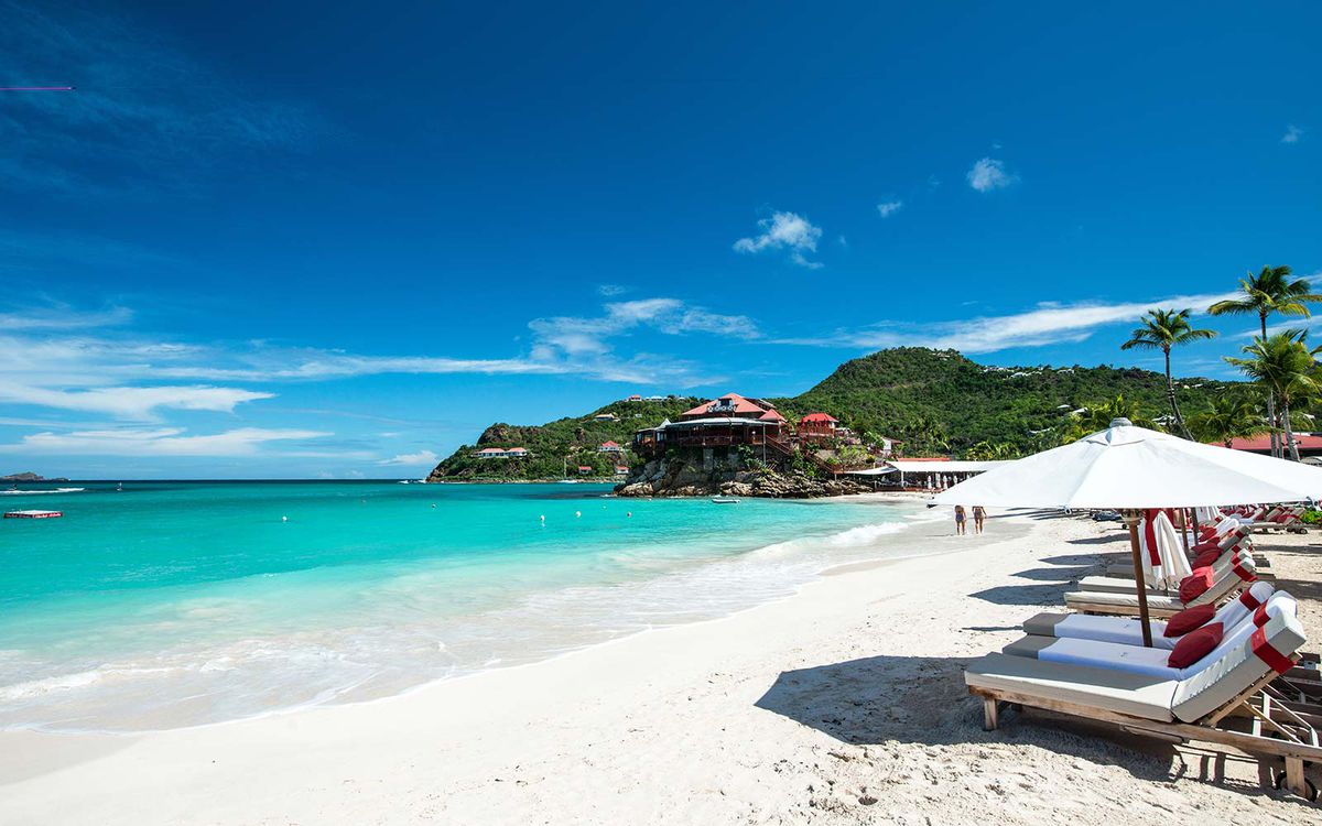 15 Caribbean Destinations That Were Made for a Romantic Getaway