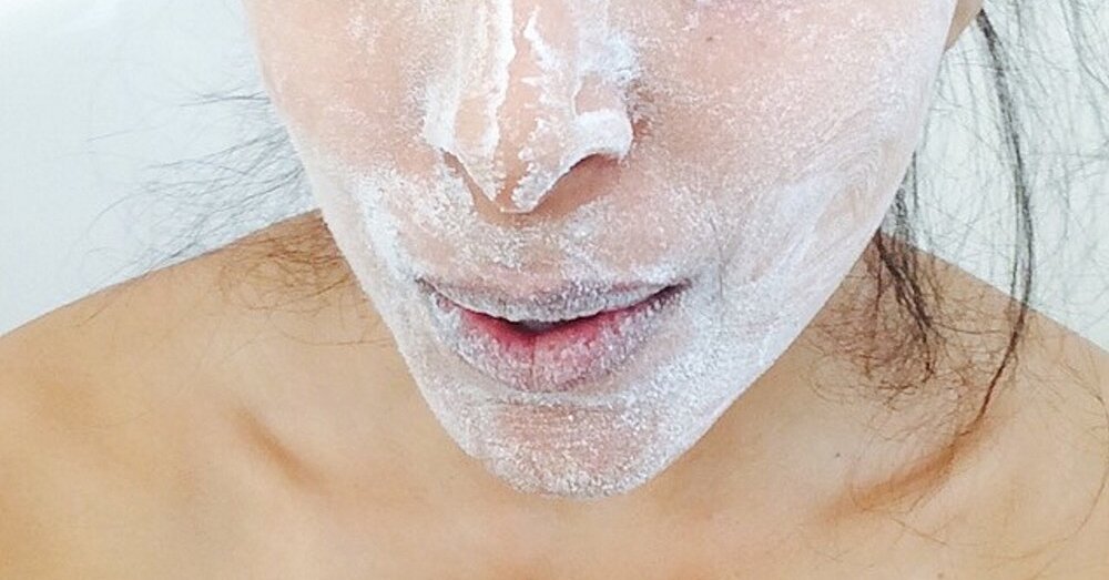 Here Are 6 Different Ways You Can Use Baking Soda On Your Face Hellogiggles