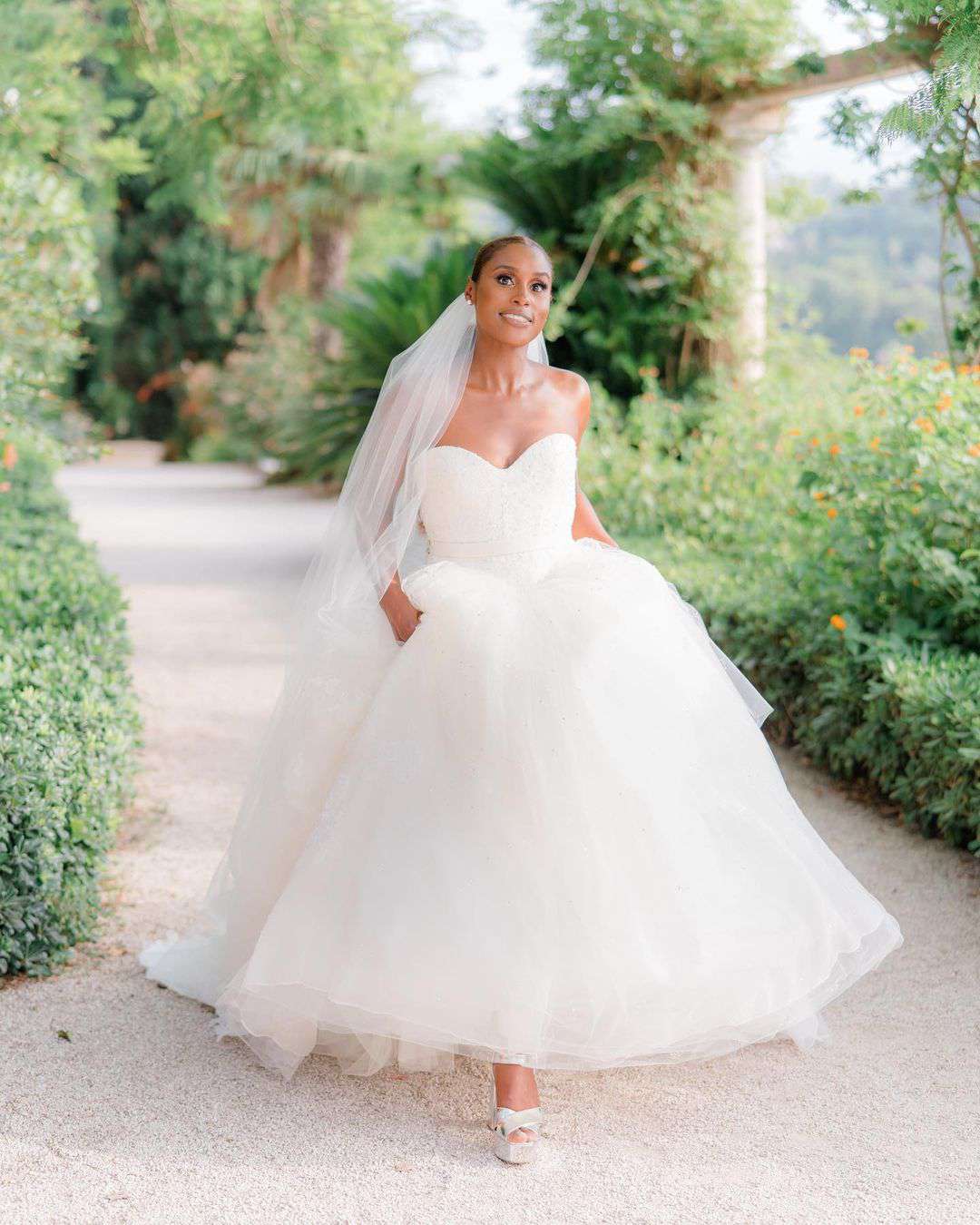Chelsea ❣️ wedding dress best 2021 date clinton Khloe Kardashian