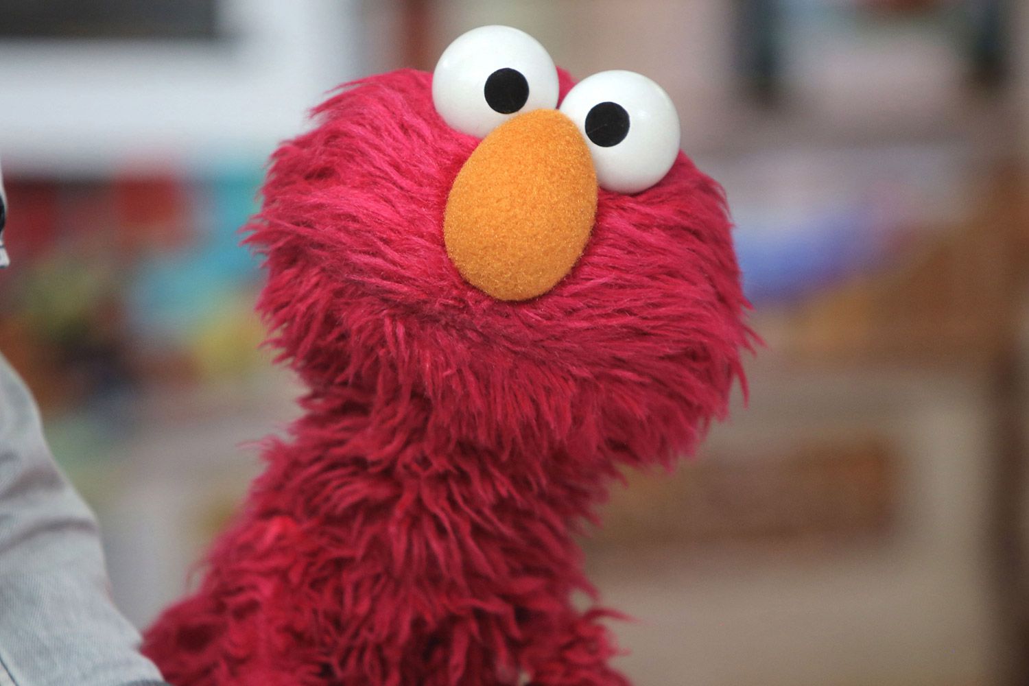Sesame Street's Elmo to Host 'Virtual Play Date' to Bring Co...