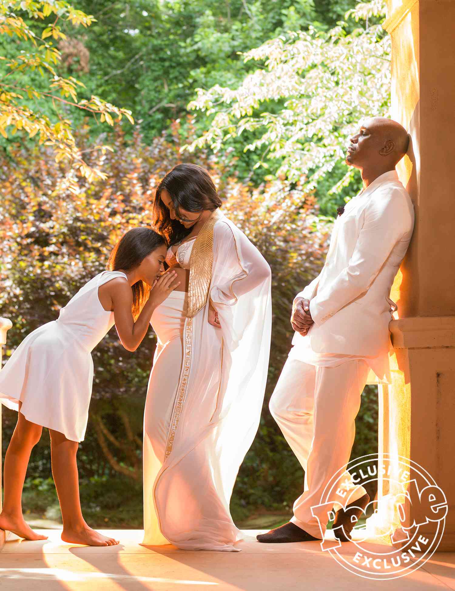 Tyrese and Pregnant Wife Samantha Pose in Maternity Shoot | PEOPLE.com