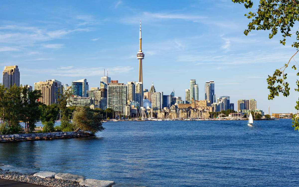 14 Best Weekend Getaways from Toronto - PlanetWare