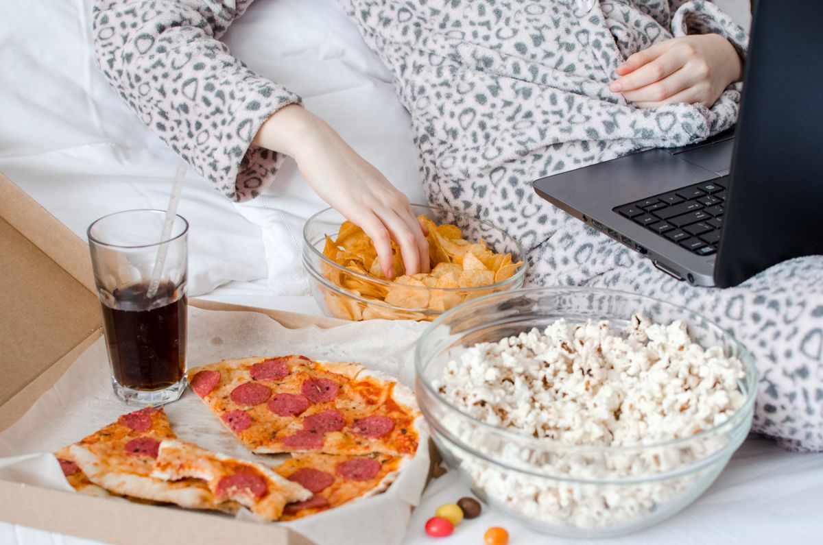 How to Prevent Overeating When You're Working From Home