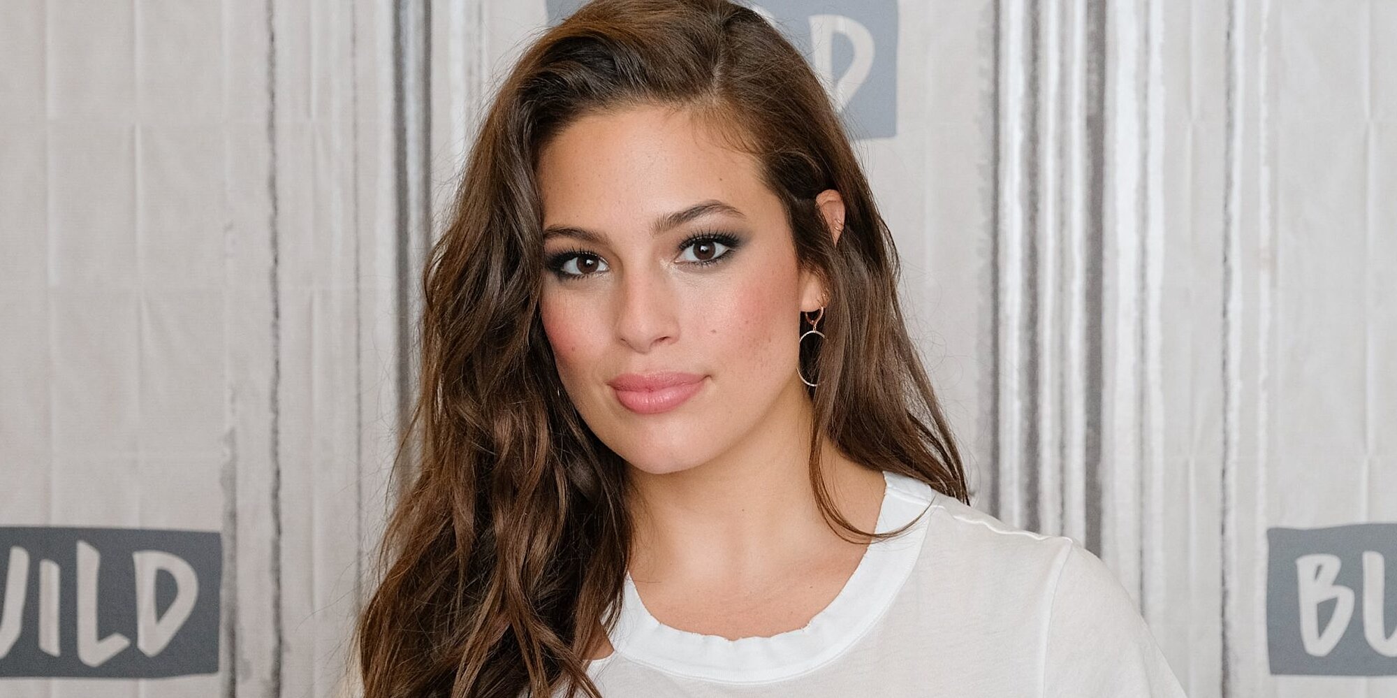 You Need to See Ashley Graham’s Video Loving on Her Postpartum Stretch ...
