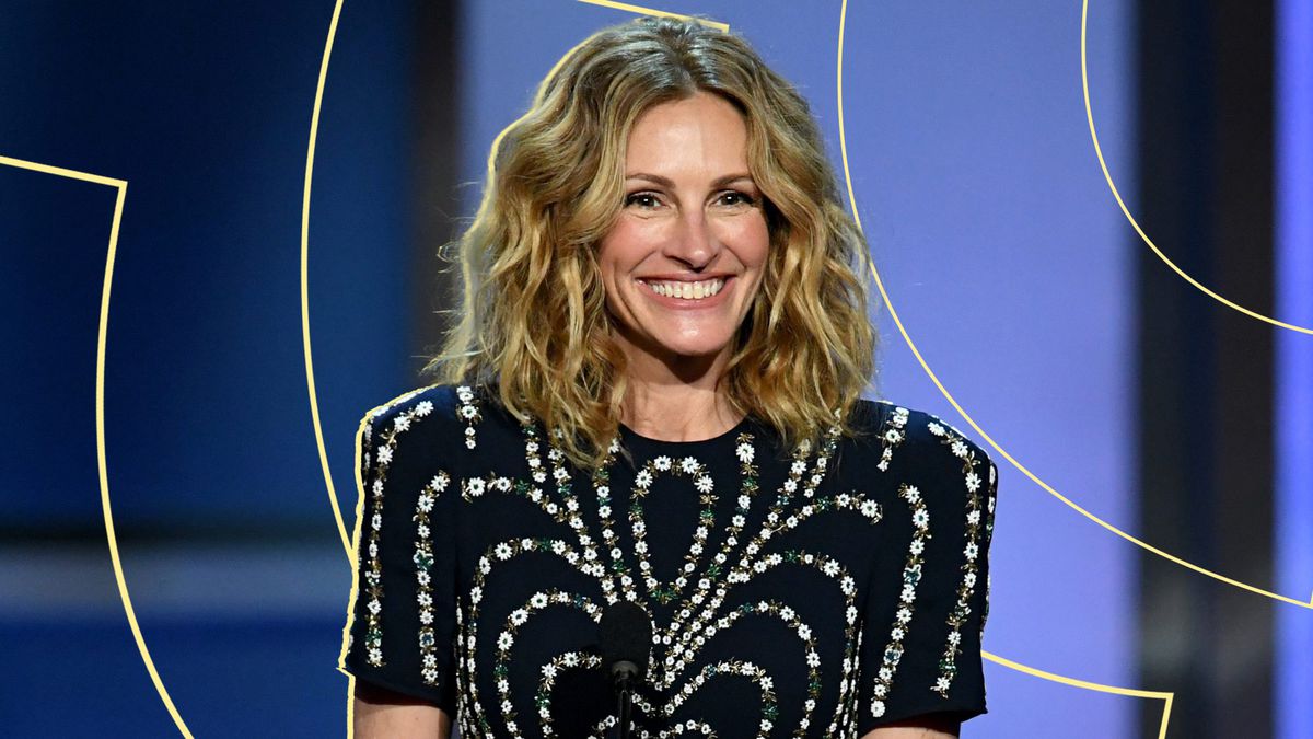 Julia Roberts Wore a Hunza G Swimsuit Inspired by Her “Pretty Woman” Dress