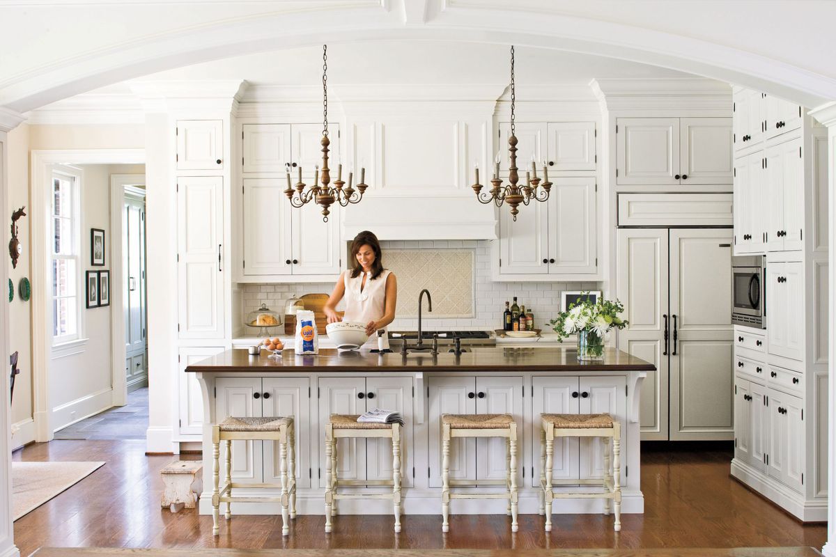 Crisp Classic White Kitchen Cabinets Southern Living