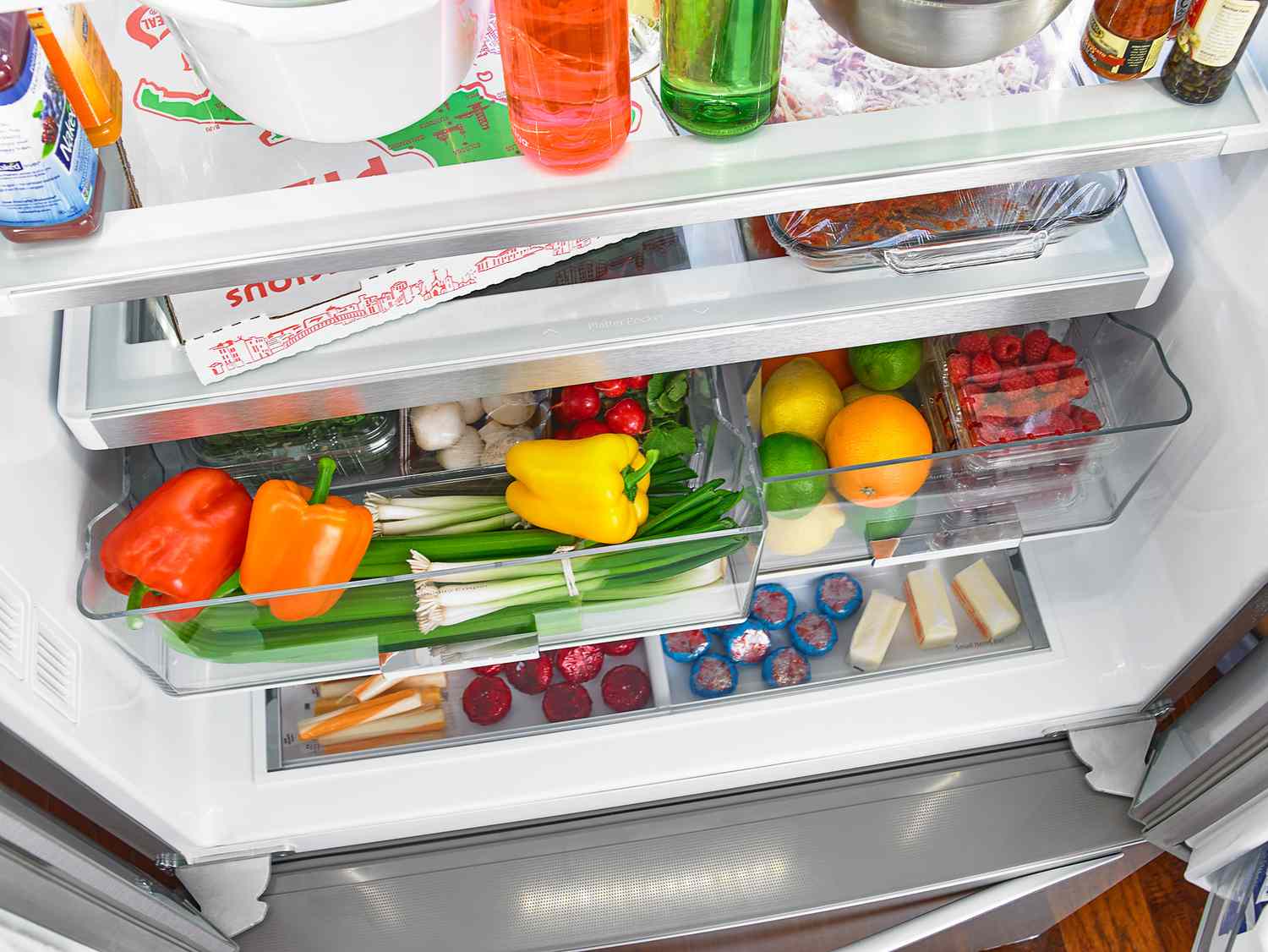The Proper Way To Use The Crisper Drawer In Your Refrigerator