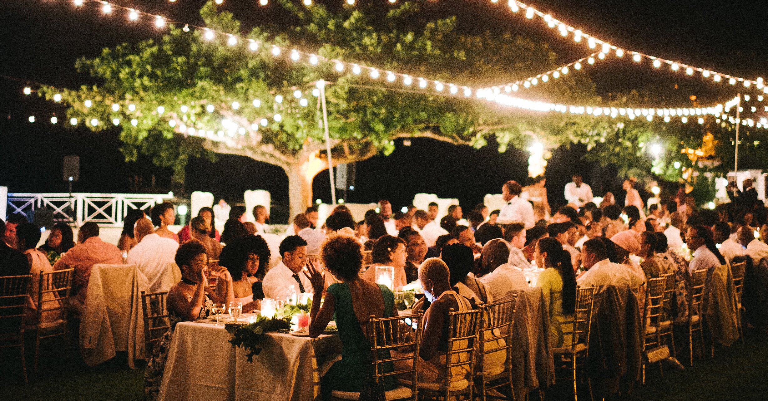 How To Illuminate Your Outdoor Wedding Martha Stewart Weddings