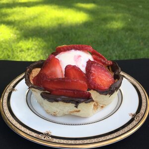 Strawberries and Cream Taco Cup