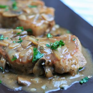 Southern Smothered Pork Chops in Brown Gravy