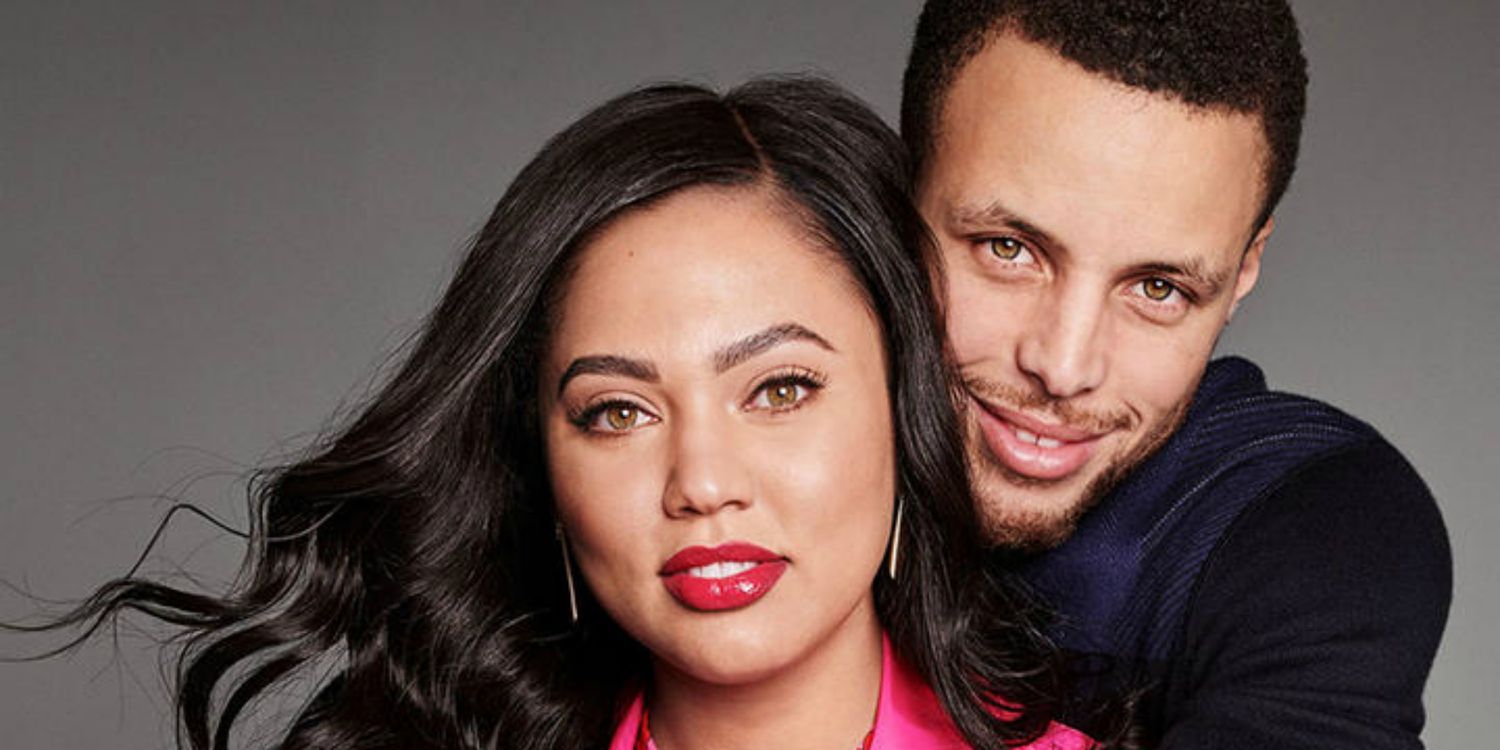 As the calm, confident center of her famous family, Ayesha Curry is crushin...