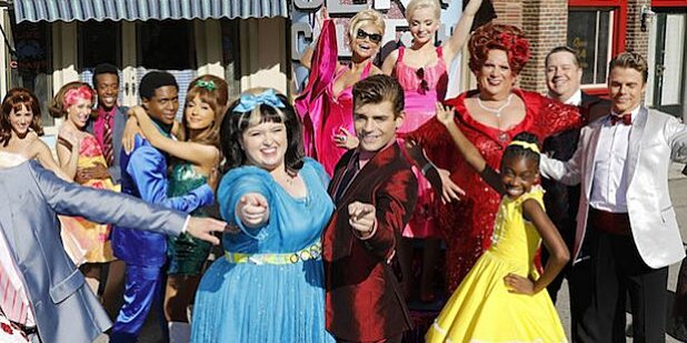 Hairspray Live S You Can T Stop The Beat Was Absolutely The Highlight Of The Macy S Thanksgiving Day Parade Hellogiggles