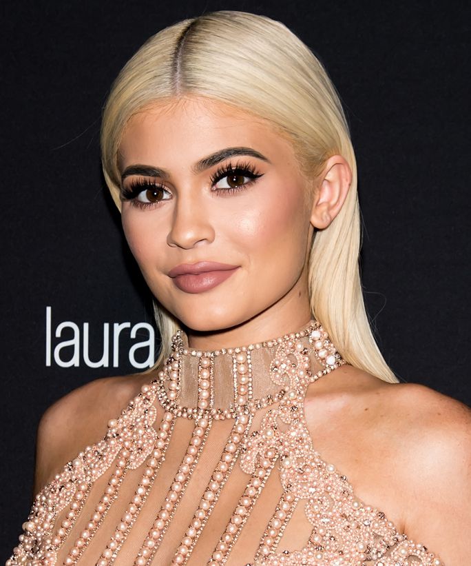 Kylie Jenner Poses Completely Nude In Body Paint For Fashion Photographer | HuffPost Australia