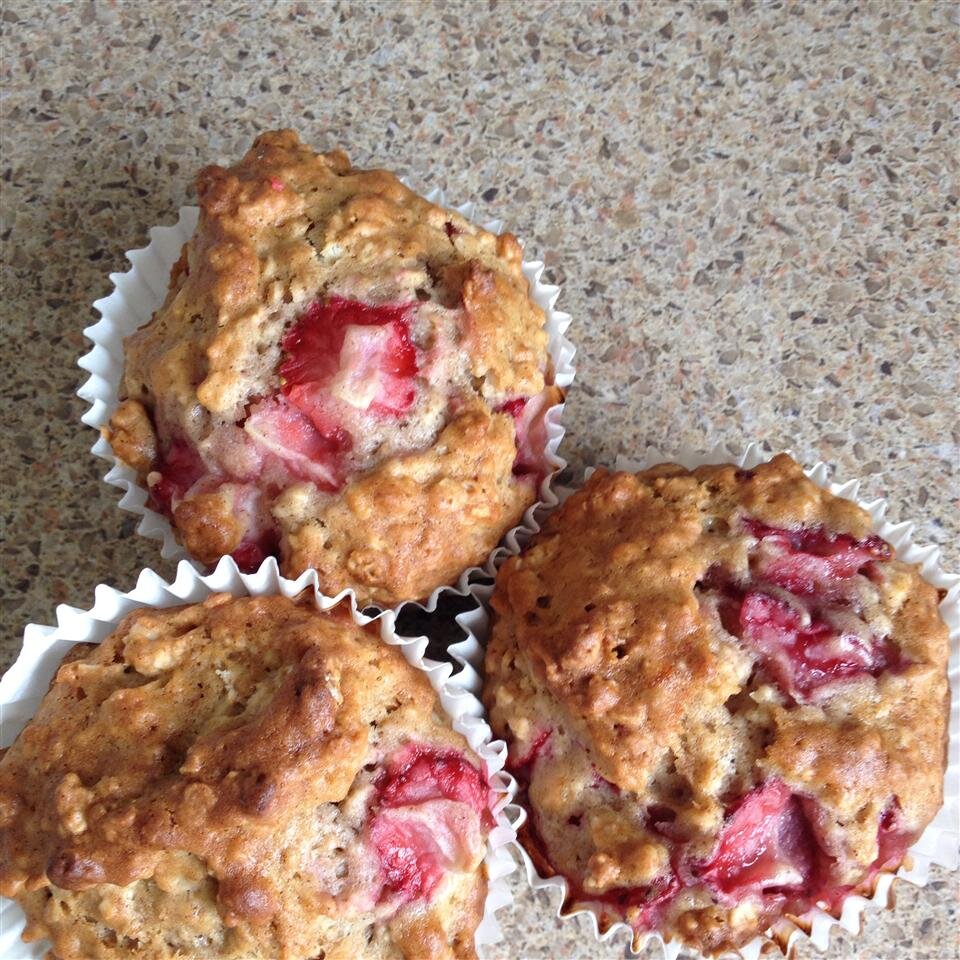 Strawberry Cinnamon Oatmeal Muffins Recipe Allrecipes