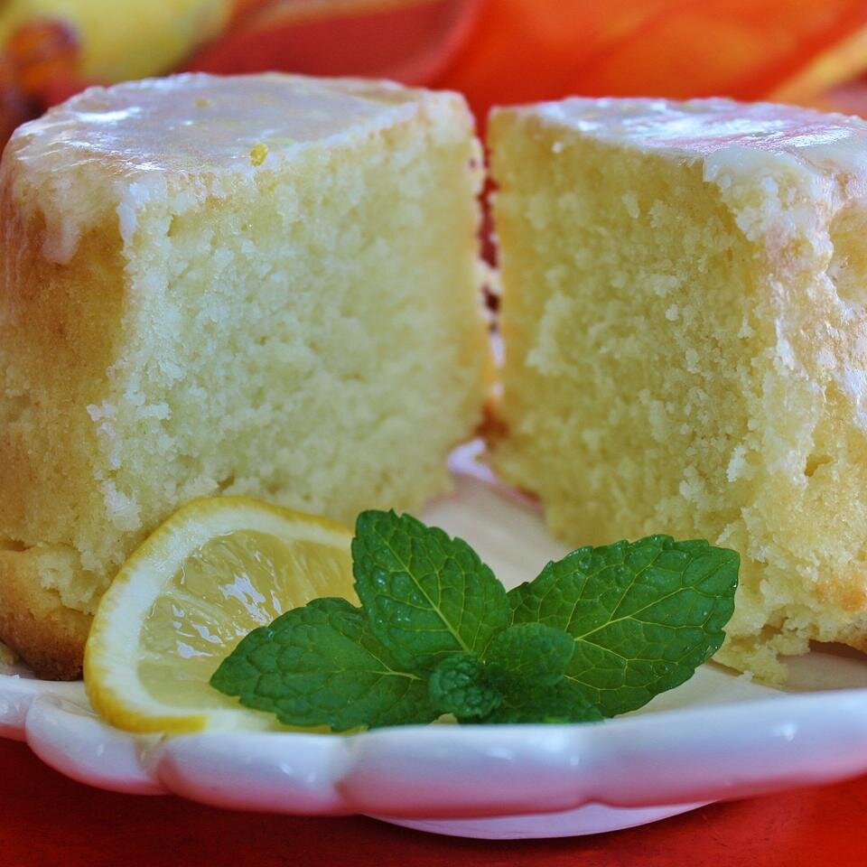 Lemon Buttermilk Pound Cake With Aunt Evelyn S Lemon Glaze Recipe Allrecipes