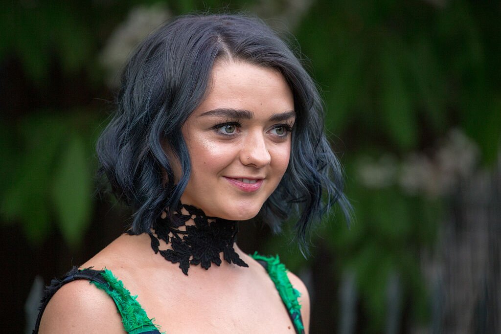 Maisie Williams Rainbow Top Is Inspiring Us To Buy All The Rainbow Clothes And Accessories Hellogiggles