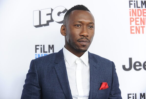 We All Can Blame A Stool For Mahershala Ali Not Being Cast In Game Of Thrones Hellogiggles