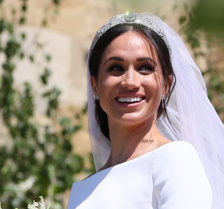 Meghan Markle S Wedding Hair And Makeup Cost This Much Hellogiggles