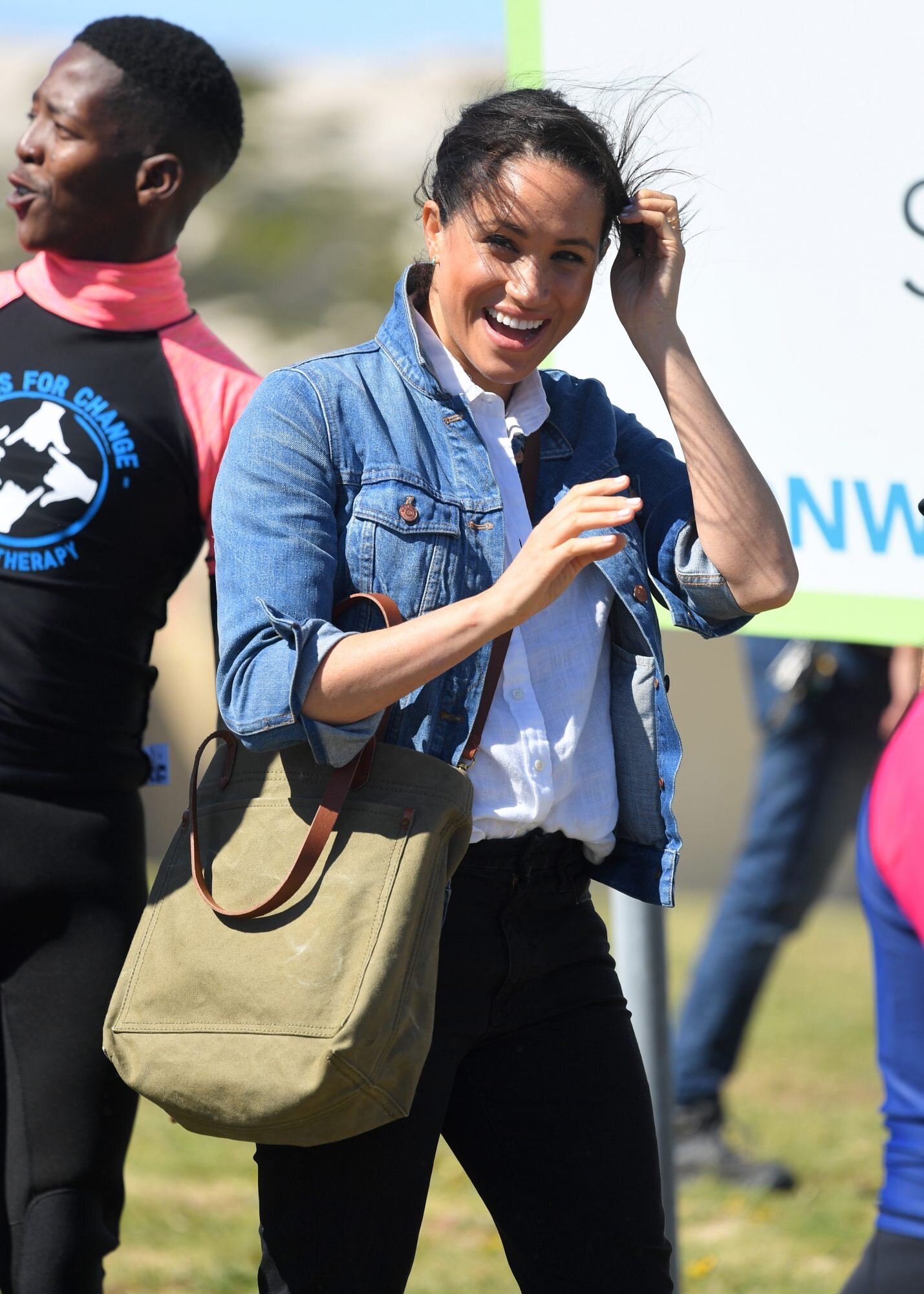 meghan markle jean jacket